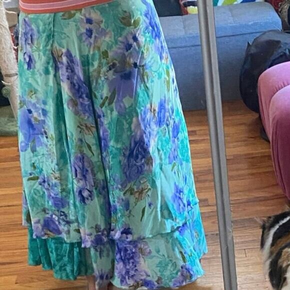 Bellissimo Fabrics Silk Wrap Skirt Tiered Multi Pattern Size L-XL- 1X - Picture 6 of 6